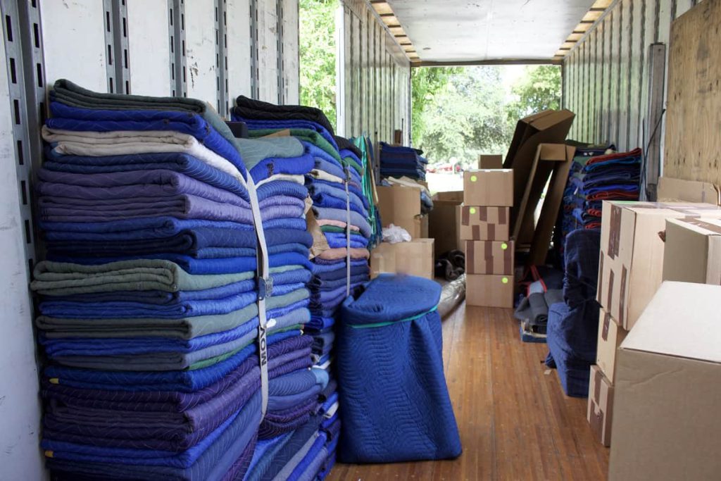 Blankets used by professional Bay Area moving companies